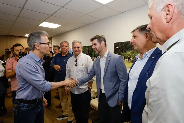 Governador participa da abertura da 90ª edição da tradicional ExpoZebu, em Uberaba