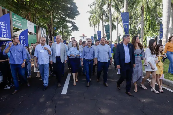 Governador participa da abertura da 90ª edição da tradicional ExpoZebu, em Uberaba