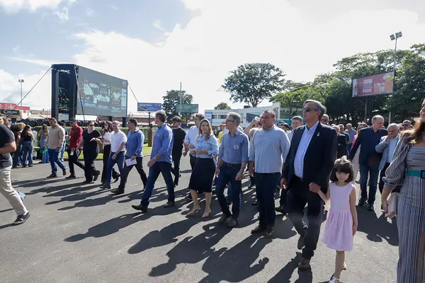 Governador participa da abertura da 90ª edição da tradicional ExpoZebu, em Uberaba