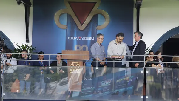 Governador participa da abertura da 90ª edição da tradicional ExpoZebu, em Uberaba