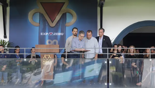 Governador participa da abertura da 90ª edição da tradicional ExpoZebu, em Uberaba
