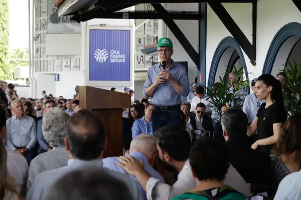 Governador participa da abertura da 90ª edição da tradicional ExpoZebu, em Uberaba