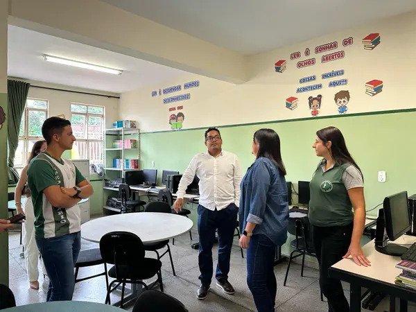 Secretário de Educação, Igor de Alvarenga, vistoria Escola Estadual Expedicionário Geraldo Baêta, em Entre Rios
