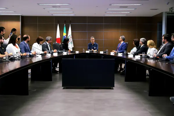 Governo de Minas assina acordo que melhora e facilita os processos de regularização fundiária no estado