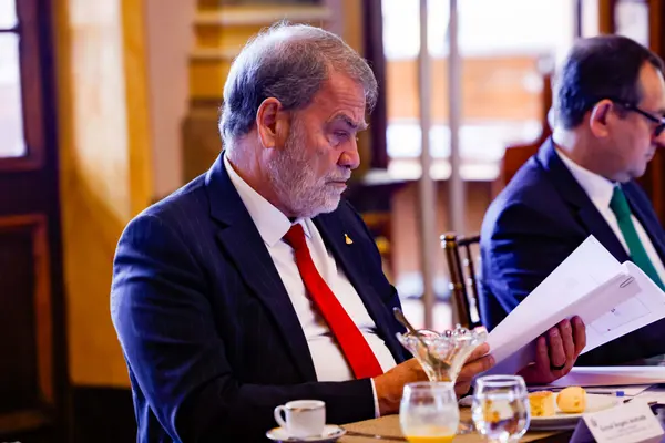Governo de Minas se reúne com instituições de Justiça para tratar da adesão ao Propag