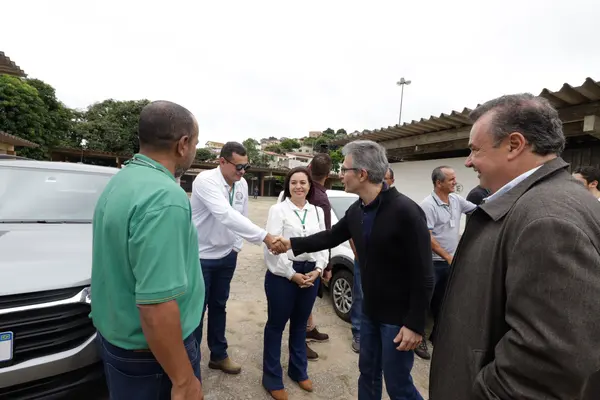 Inauguração da nova sede do escritório seccional do Instituto Mineiro de Agropecuária (IMA) em Pedra Azul, em imóvel cedido pelo Departamento de Estradas de Rodagem (DER-MG)