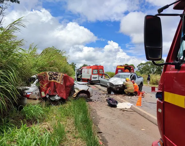 Bombeiros em Minas intensificam ações para reduzir riscos de acidentes no trânsito e agilizar atendimentos
