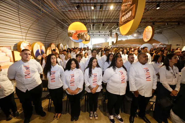 Governo de Minas forma 58 estudantes de curso Técnico em Gastronomia pelo Trilhas de Futuro