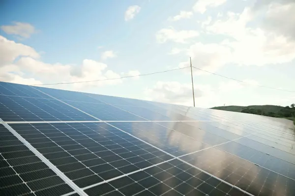Alcançando 12 gigawatts, Minas Gerais mantém liderança nacional na geração de energia solar 