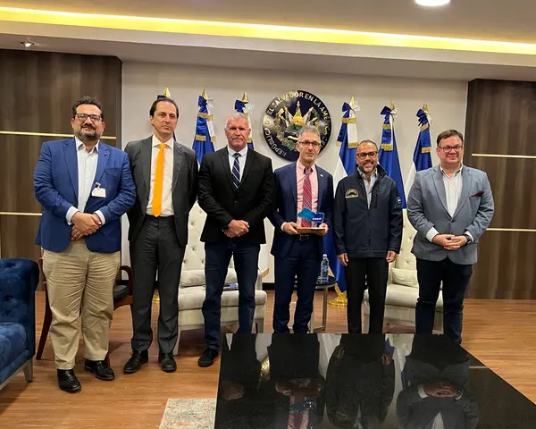 Governo de Minas se torna a primeira delegação brasileira recebida pelo atual Poder Executivo de El Salvador