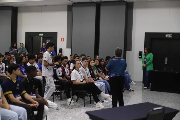 De Minas para o mundo: jovens da rede estadual se preparam para intercâmbio internacional promovido pelo Governo do Estado
