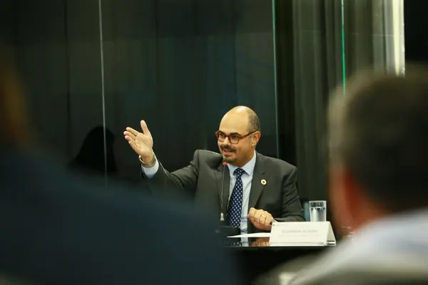 Em Brasília, Governo de Minas discute implantação de gasoduto no Sul do estado