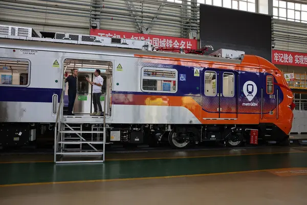 Na China, Governo de Minas conhece fábrica dos novos trens do Metrô da RMBH