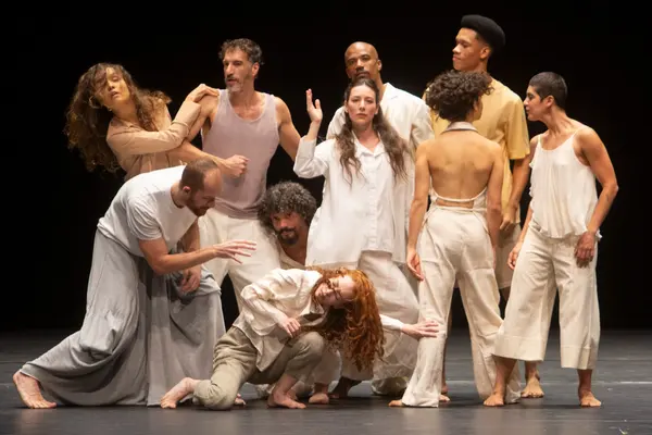 Balé e funk se encontram no palco em intercâmbio inédito entre Cia de Dança do Palácio das Artes e coletivo Lá da Favelinha