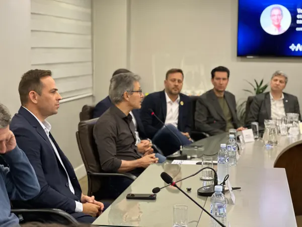 Governo de Minas compartilha modelo de gestão da liberdade econômica com o setor produtivo catarinense