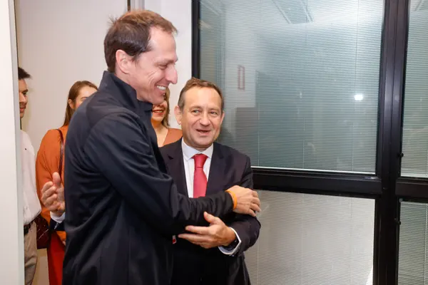 Governador em exercício participa do lançamento da cartilha sobre Fóruns Digitais