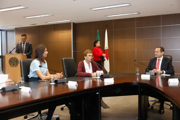 Governador em exercício anuncia parceria com Contagem em execução fiscal e proteção à mulher
