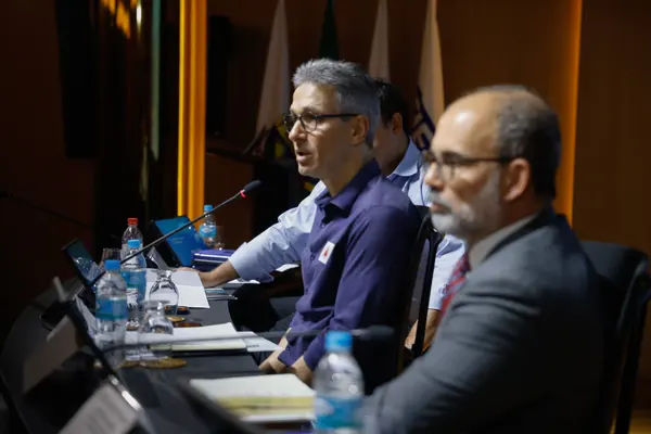 Governo do Estado adota medidas de proteção ao comércio exterior de Minas Gerais em razão dos riscos pelo tarifaço dos EUA