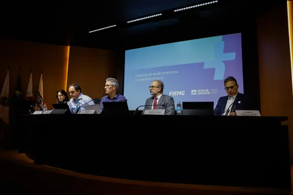 Governo do Estado adota medidas de proteção ao comércio exterior de Minas Gerais em razão dos riscos pelo tarifaço dos EUA