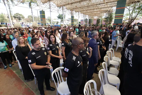 Governo de Minas entrega nova sede da delegacia de atendimento à mulher em Ibirité