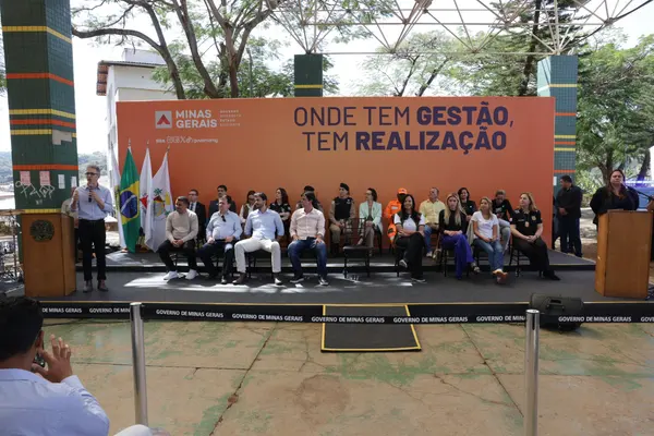 Governo de Minas entrega nova sede da delegacia de atendimento à mulher em Ibirité