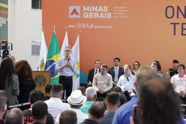 Governo de Minas entrega nova sede da delegacia de atendimento à mulher em Ibirité
