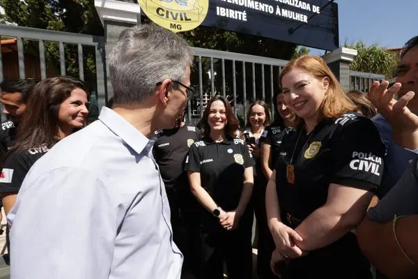 Governo de Minas entrega nova sede da delegacia de atendimento à mulher em Ibirité
