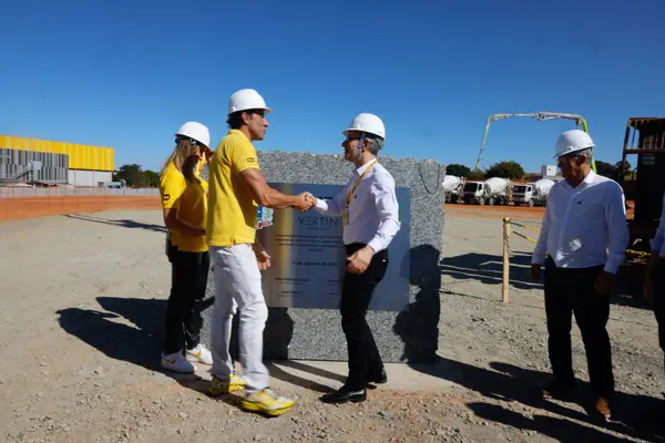 Governo de Minas acompanha anúncio de investimento de R$ 90 milhões de empresa farmacêutica no Sul de Minas