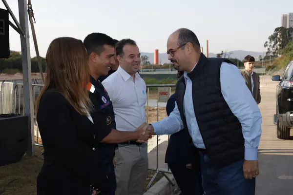 Governo de Minas entrega bacia de contenção para reforçar combate a enchentes em Belo Horizonte e Contagem