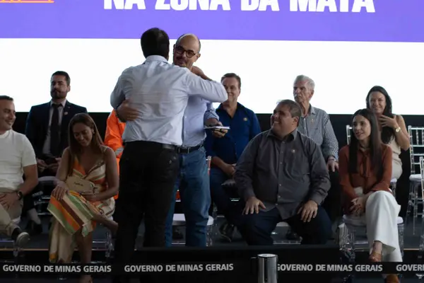 Governo de Minas anuncia investimento de R$ 300 milhões para transformar a Saúde na Zona da Mata