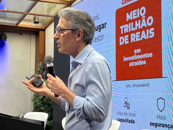 Em São Paulo, governador de Minas apresenta resultados obtidos no estado e debate os desafios futuros do Brasil