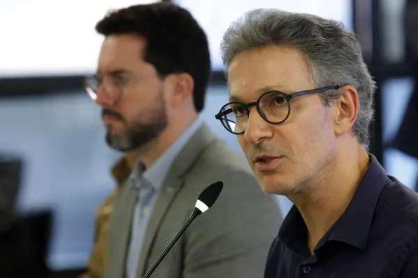 Governo de Minas se reúne com diretoria da Associação Mineira de Municípios em Belo Horizonte
