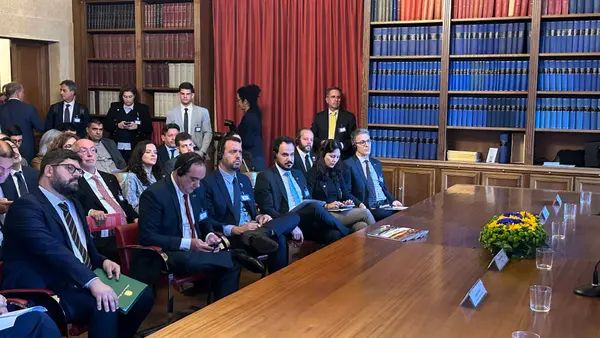 Em Roma, Governo do Estado participa do lançamento de guia voltado à promoção de negócios entre Minas e Itália