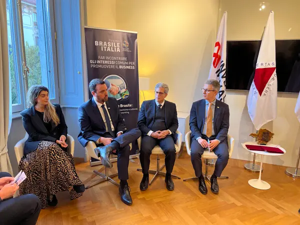 Em evento com o governador, Minas inaugura escritório de representação em Milão para ampliar atração de investimentos na Europa