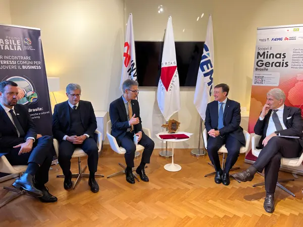 Em evento com o governador, Minas inaugura escritório de representação em Milão para ampliar atração de investimentos na Europa