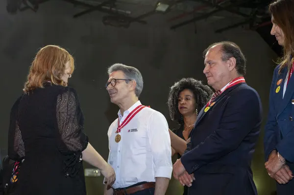 Governo de Minas homenageia personalidades do estado com Medalha de Honra ao Mérito da Polícia Civil