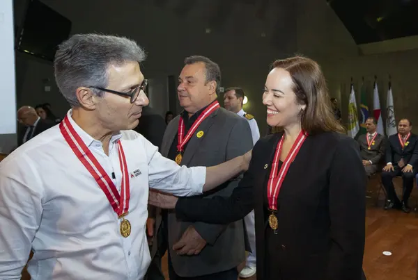 Governo de Minas homenageia personalidades do estado com Medalha de Honra ao Mérito da Polícia Civil