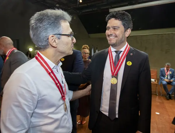 Governo de Minas homenageia personalidades do estado com Medalha de Honra ao Mérito da Polícia Civil