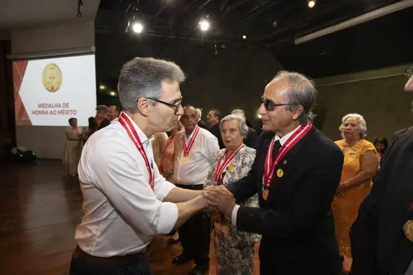 Governo de Minas homenageia personalidades do estado com Medalha de Honra ao Mérito da Polícia Civil