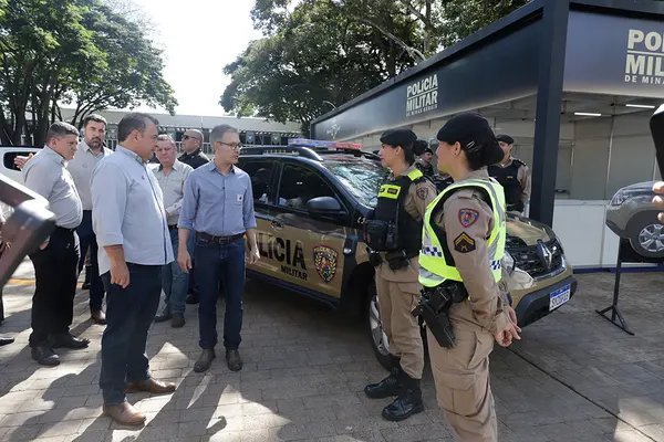 Governo de Minas homenageia personalidades do estado com Medalha de Honra ao Mérito da Polícia Civil
