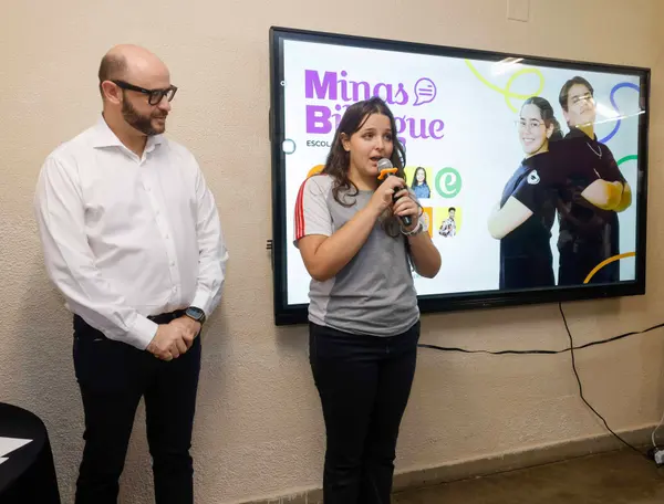 Governo do Estado lança Minas Bilíngue, projeto que promove o ensino de línguas e intercultural na rede pública