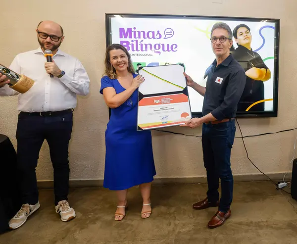Governo do Estado lança Minas Bilíngue, projeto que promove o ensino de línguas e intercultural na rede pública