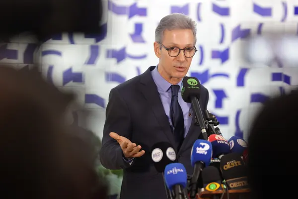 Em Brasília, governador de Minas Gerais participa de reunião sobre segurança pública