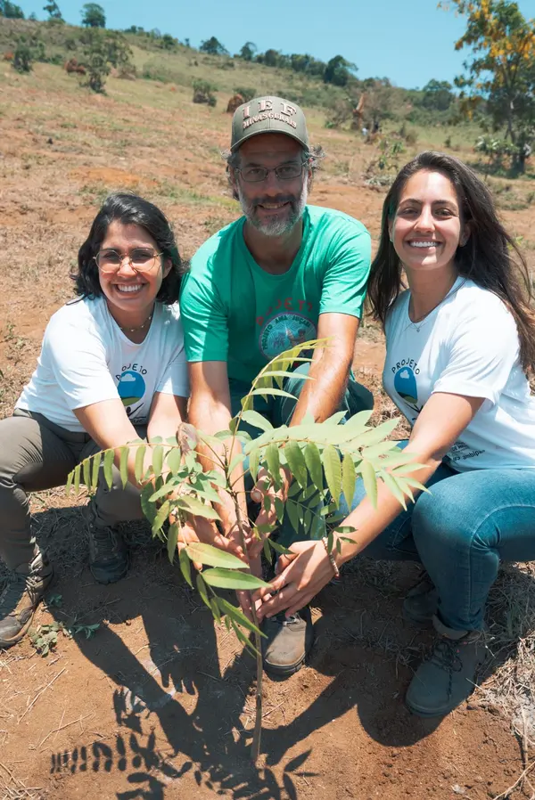 Plantio de 2 mil mudas mobiliza estudantes e fortalece educação ambiental em Lima Duarte