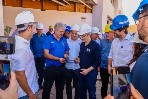 Governo de Minas vistoria obras do Hospital Regional de Governador Valadares, que avançam dentro do cronograma