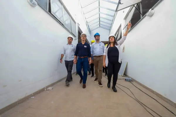 Governo de Minas vistoria obras do Hospital Regional de Governador Valadares, que avançam dentro do cronograma