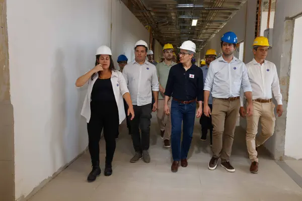 Governo de Minas vistoria obras do Hospital Regional de Governador Valadares, que avançam dentro do cronograma