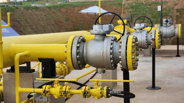 Governo de Minas inaugura Gasoduto Centro-Oeste, que marca a chegada de gás natural canalizado à região