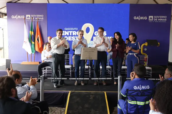 Governo de Minas inaugura Gasoduto Centro-Oeste, que marca a chegada de gás natural canalizado à região