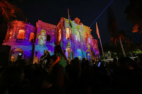 Governo de Minas abre o Natal da Mineiridade 2025 com inauguração das luzes da Praça da Liberdade e concerto da Vesperata de Diamantina